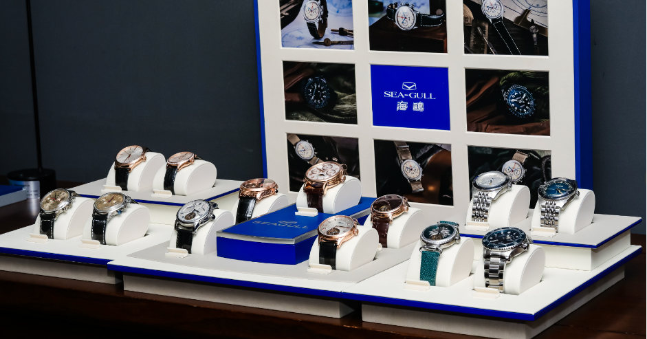 ������ҵح�ƶ������������һ��ҵ��һ���������������������ֺ��ֱ����ֻ�����