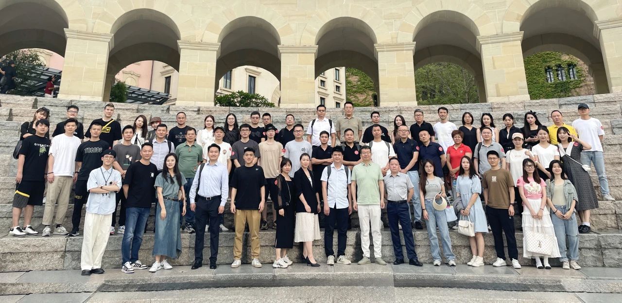 ����������ҵҵ��������ƫ����������77779193���� (�й�)���޹�˾����&��Ϊ��������ҵ�������ֳɾ��У�